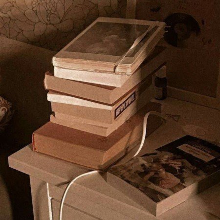 عکس پروفایل کتاب و قلم