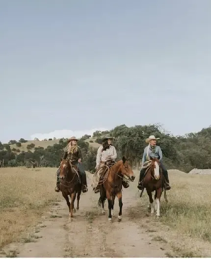  عکس دخترانه برای پس زمینه موبایل