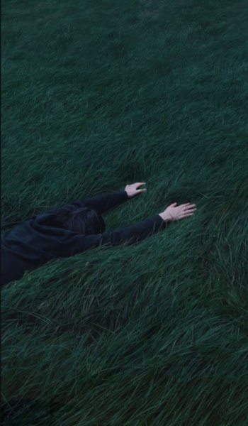  تصویر زمینه کیوت غمگین