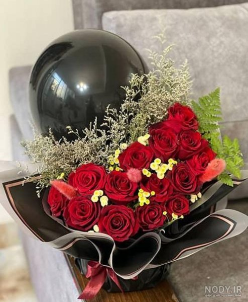 عکس گل رز قرمز مخملی