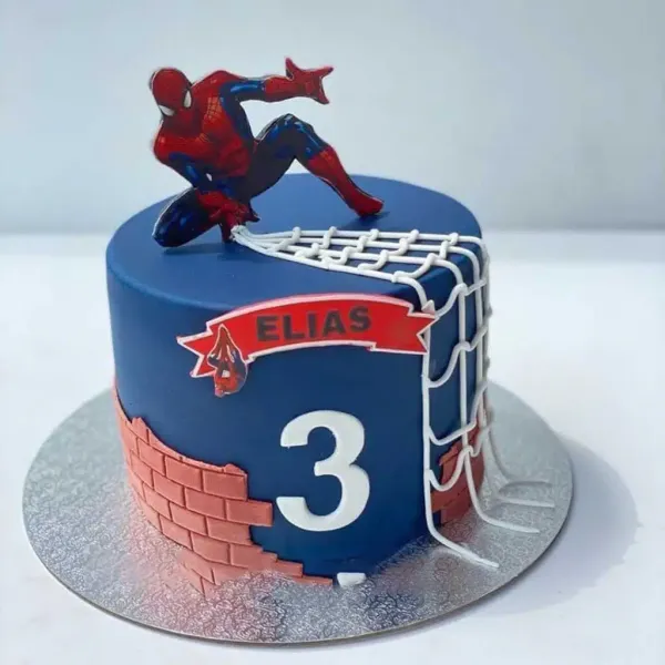  عکس کیک با طرح مرد عنکبوتی خفن