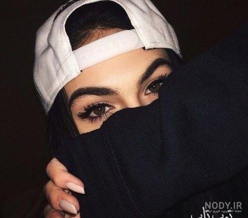  عکس دختر با نقاب برای پروفایل