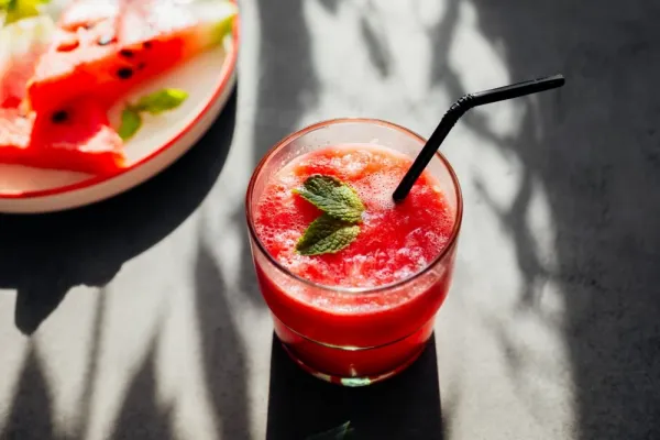  دانلود عکس آبمیوه های خوشمزه