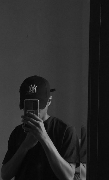  عکس پروفایل پسر با کلاه خفن