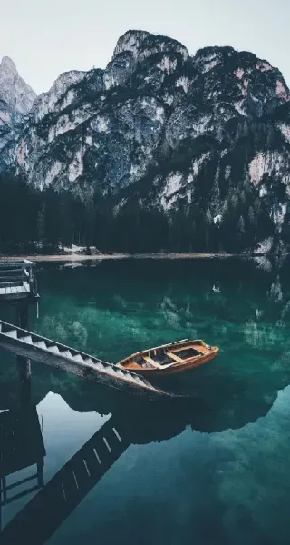 عکس دریا در شب