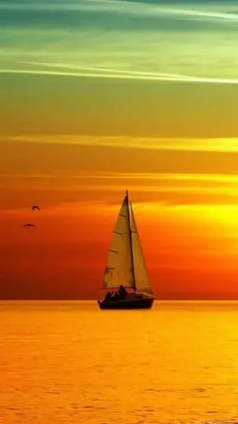  عکس قایق در دریا برای پروفایل