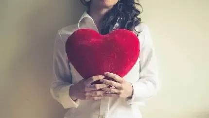  عکس دخترانه قلبی با کیفیت بالا