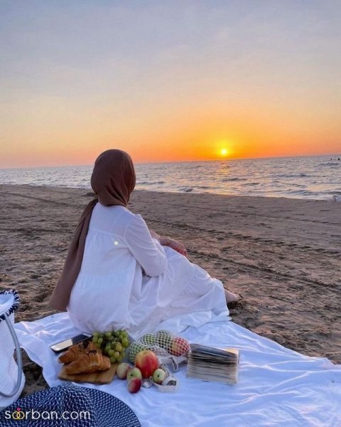 عکس دختر کنار دریا طبیعی