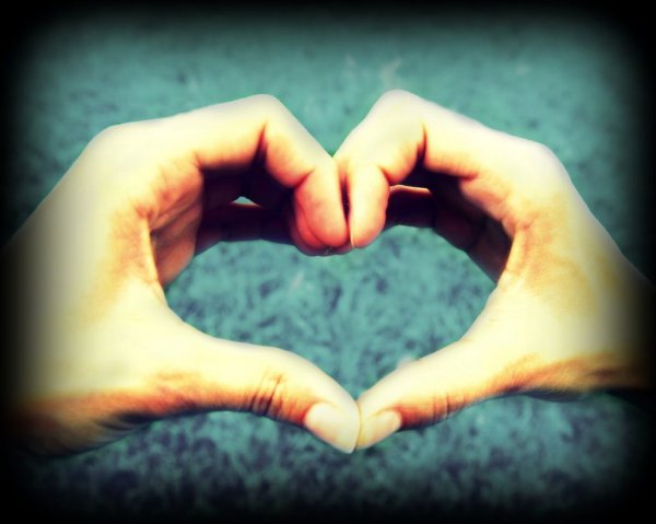  عکس پروفایل دخترونه قلب با دست