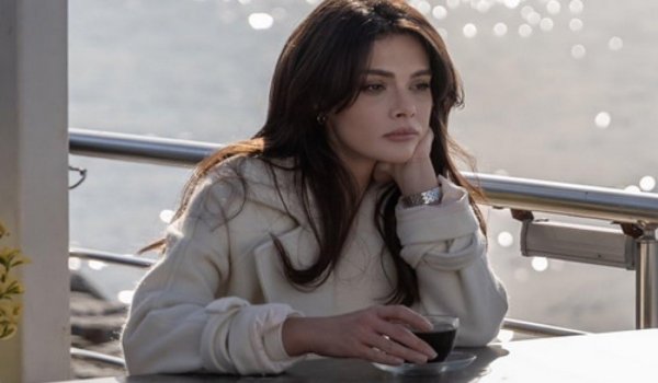  عکس بازیگران سریال ترکی شهر دور