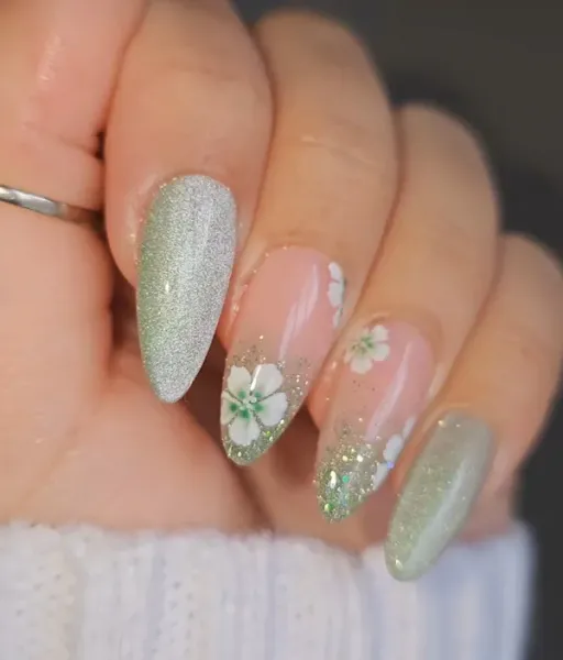  عکس سبز ماچا ناخن