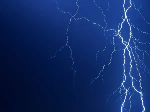  دانلود عکس رعد و برق برای پروفایل