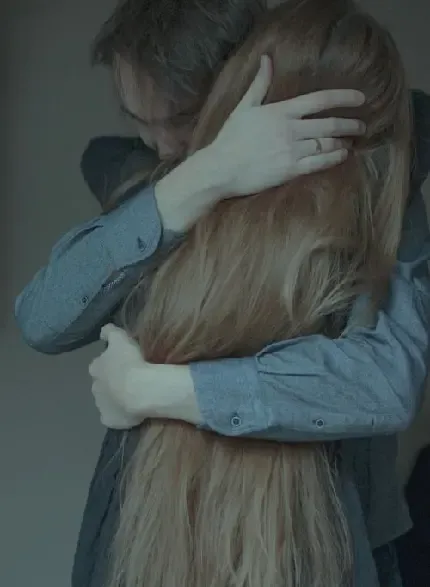 عکس زن و شوهر در بغل هم