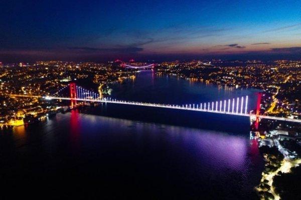  عکس پل استانبول ترکیه در شب