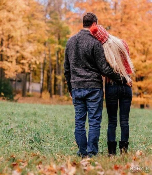 عکس بغل از پشت سر