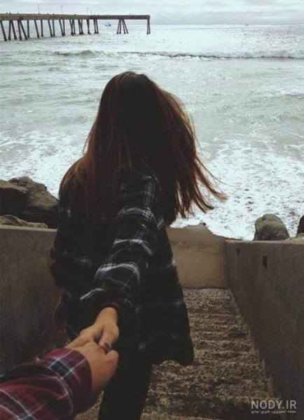  عکس بغل از پشت سر