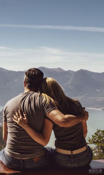  عکس بغل از پشت سر