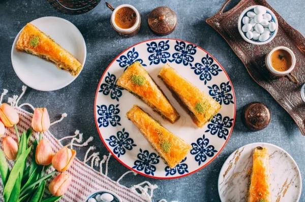  عکس شیرینی باقلوا باکیفیت برای استوری