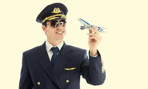  عکس نوشته تبریک روز جهانی خلبان