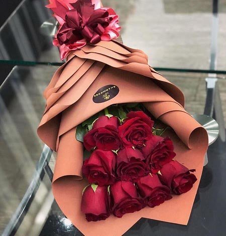  قشنگ ترین عکس دسته گل قرمز