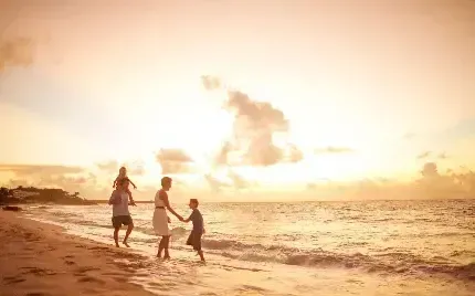  عکس فانتزی خانواده شاد