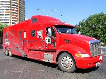  عکس ماشین کمپر مسافرتی در کوهستان