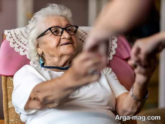  عکس سالمند زن