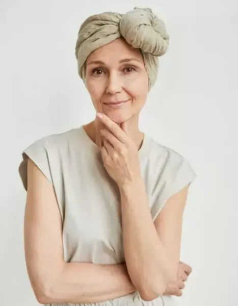  عکس زن پیر زیبا