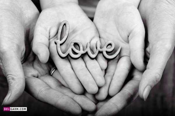  نقاشی عاشقانه دختر و پسر برای استوری