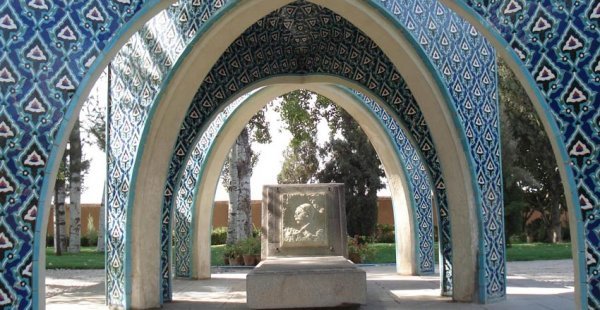  عکس آرامگاه خیام نیشابوری
