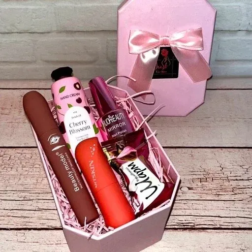  عکس باکس هدیه روز دختر لوکس و لاکچری