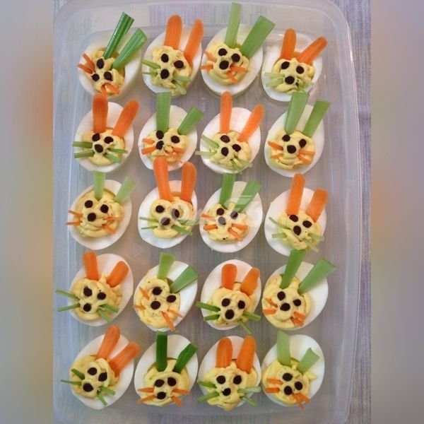 تزیین تخمه مرغ آب پز ساده برای مدرسه