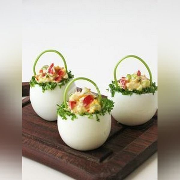 تزیین تخمه مرغ آب پز ساده برای مدرسه