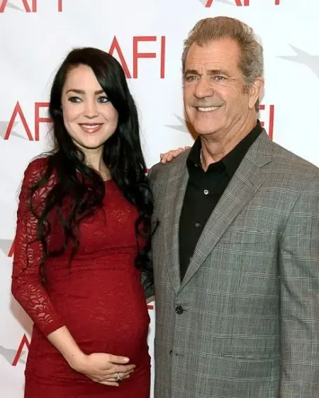  دانلود عکس های مل گیبسون بازیگر معروف و مشهور