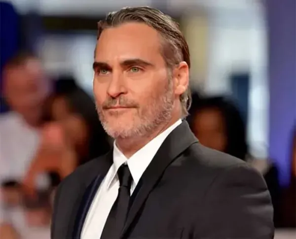  دانلود عکس های واکین فینیکس بازیگر مشهور هالیوود