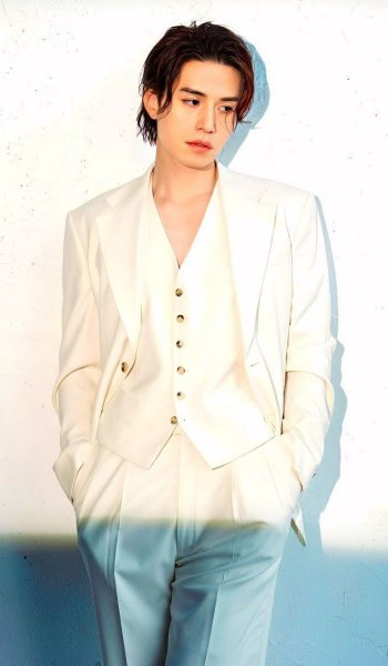  عکس لی دونگ ووک بازیگر کره ای معروف