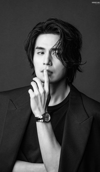  عکس لی دونگ ووک بازیگر کره ای معروف