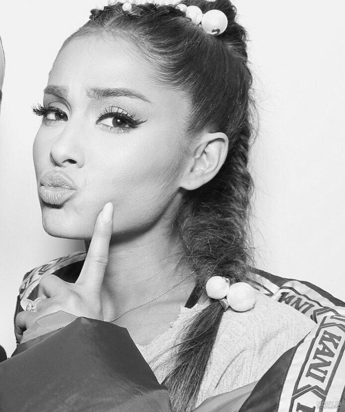 عکس آریانا گرانده و همسرش