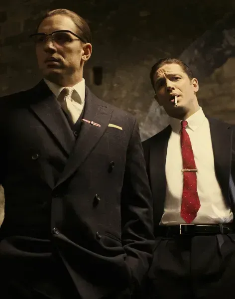  عکس تام هاردی با سیگار