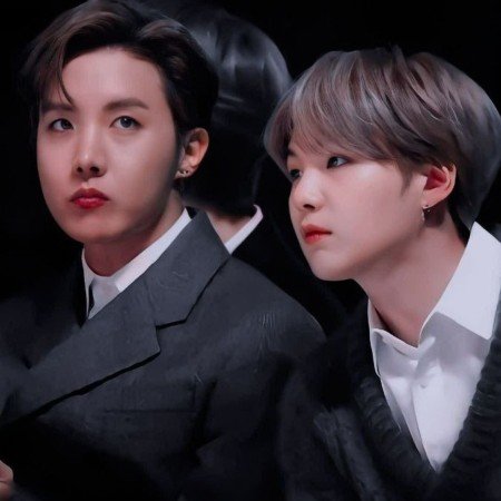  عکس های جی هوپ خواننده گروه بی تی اس (BTS)