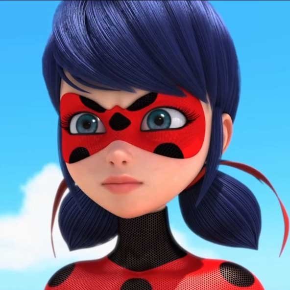  عکس دختر کفشدوزکی و گربه سیاه خفن