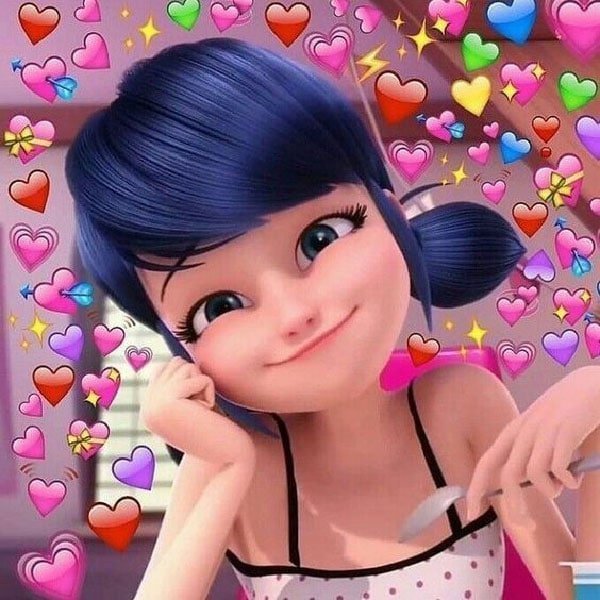  عکس دختر کفشدوزکی و گربه سیاه عاشقانه