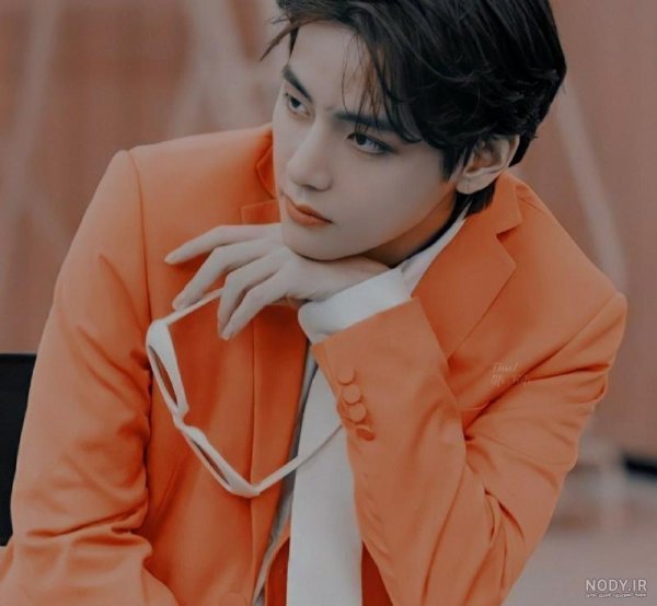  عکس یونجون با عینک