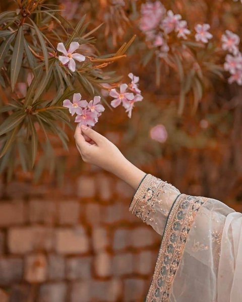  عکس دختر با گل