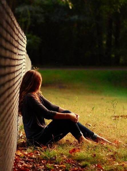  عکس دختر در تاریکی