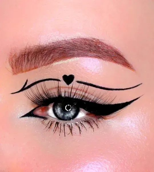  عکس مدل سایه چشم دخترانه فانتزی