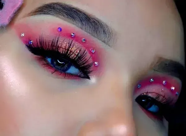  عکس مدل سایه چشم دخترانه فانتزی