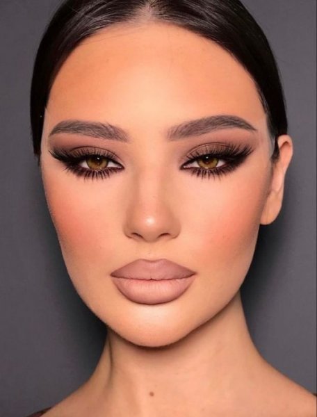 آرایش چشم خلیجی و عربی