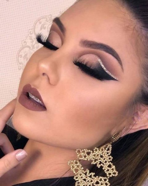 آرایش چشم خلیجی و عربی