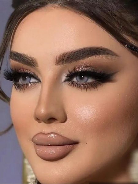 آرایش چشم خلیجی و عربی